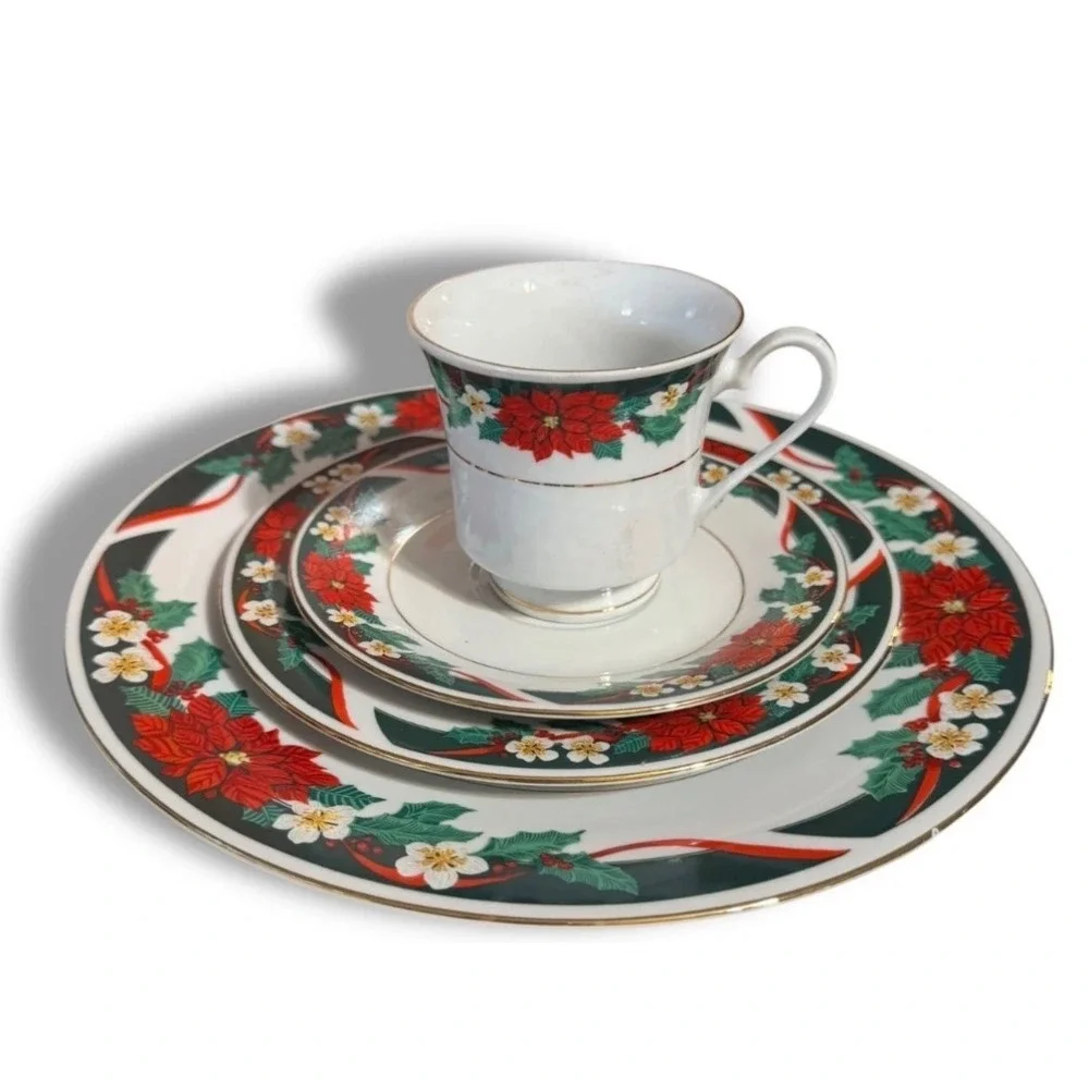 Tienshan Fine China Christmas Poinsettia Dinnerware Set Holiday Gold Rim 16pc‎